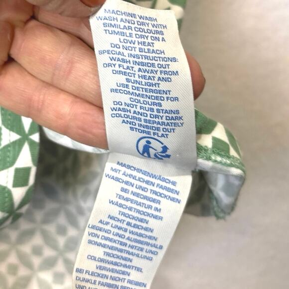 Boden Women's Dress Green/White Geometric Print Cap Sleeve V Neck Size 8Long - Picture 8 of 9